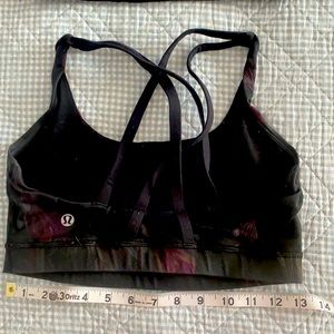 Lululemon sports bra size  6(black with purple)